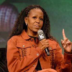 Michelle Obama Silences Divorce Rumors With Powerful Truth Bomb