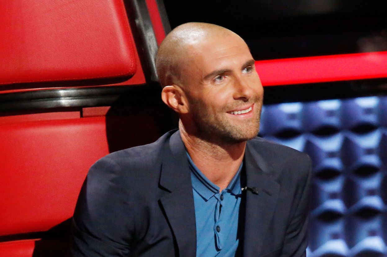 ADAM LEVINE SHAVES IT ALL OFF! See His SHOCKING New Look With Behati At The Breakthrough Awards!