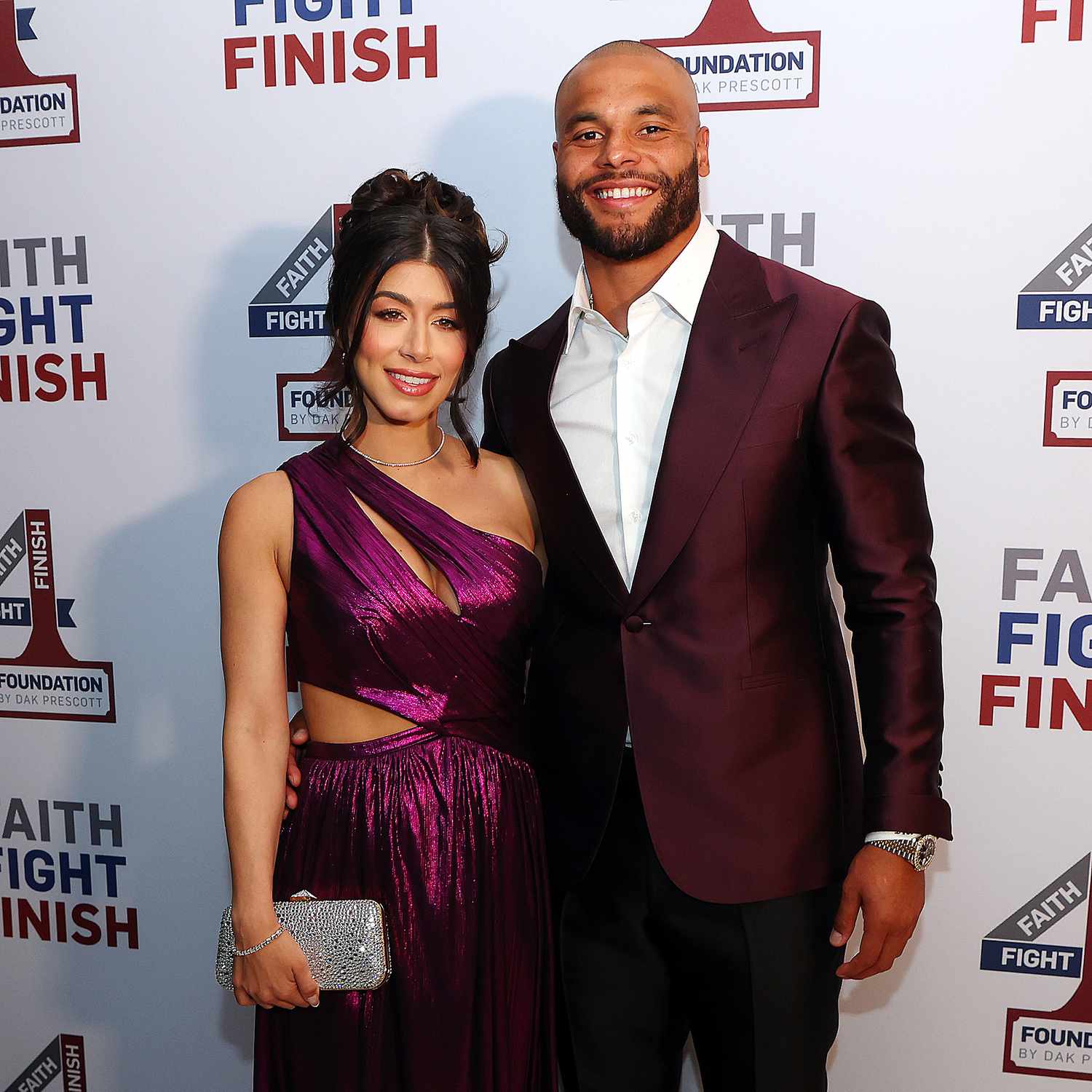 DAK'S DIVORCE DRAMA: QB DRAGS EX SARAH JANE TO COURT Over Kids—Wedding Canceled Weeks Before! INSIDE THE MESSY SPLIT!