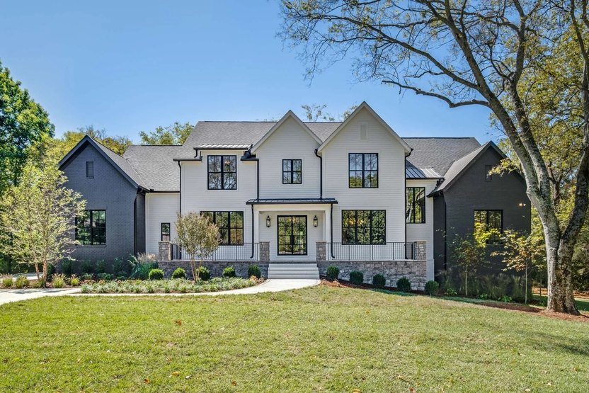 LAURANT LIE! Family Selling Nashville Mansion Just DAYS After Child Pay Law Passed—Coincidence? WE THINK NOT!