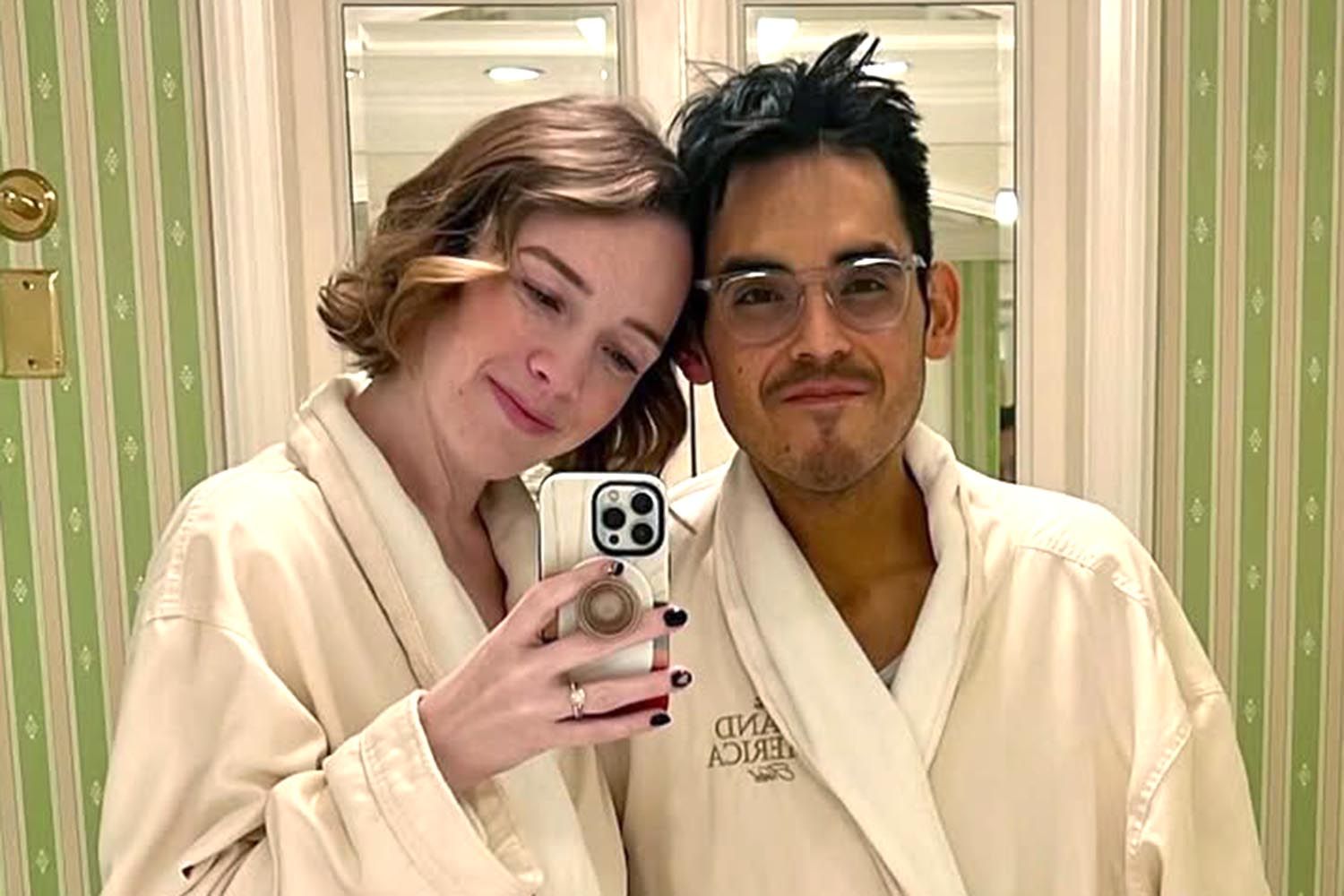 SHOCKING TRIBUTES: Shay Martin’s HEARTBREAKING First Christmas Without Tanner—The Secret Messages Left at His Grave!