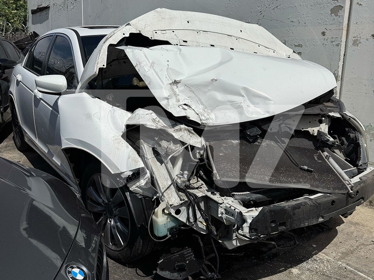 TORI SPELLING'S NIGHTMARE CRASH: SEVEN KIDS HOSPITALIZED! The SHOCKING Details Emerge!