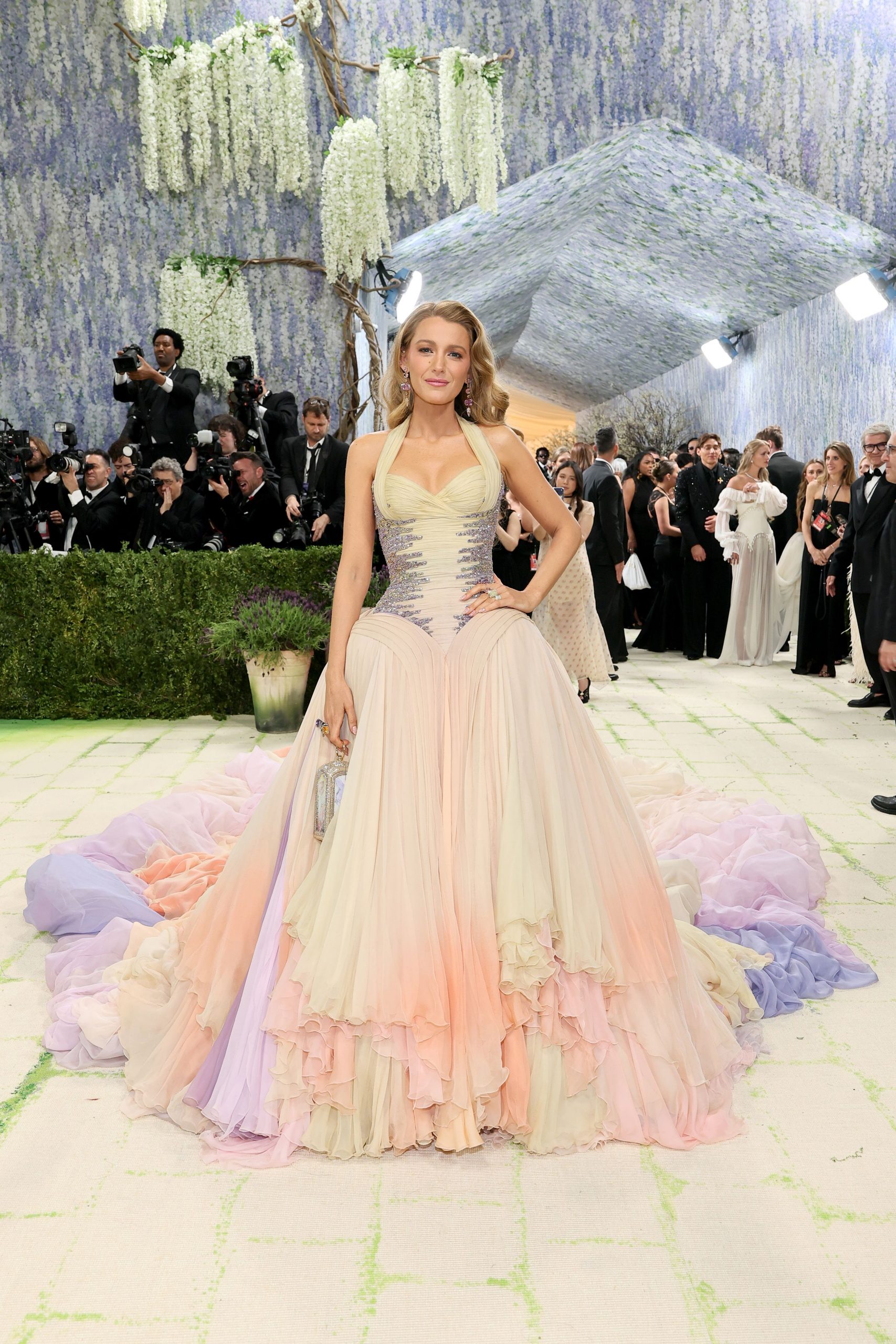BLAKE LIVELY'S GLOW UP: She Shut Down Baldoni Lawsuit RUMORS With a SHOCKING Met Gala Appearance!