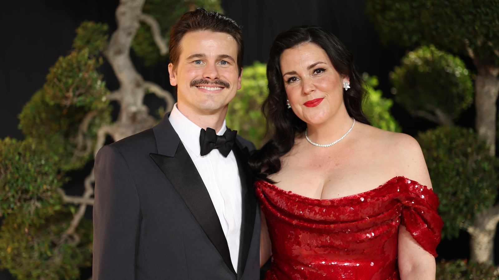 MARITAL WARFARE?! Jason Ritter SLAMS Thirst-Mad Fans After Melanie Lynskey Shines at Oscars Afterparty! Who's NEXT?!