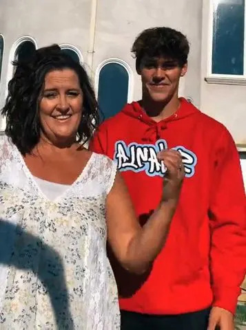 NOAH BECK’S MOM: SUSPENDED, INVESTIGATED, AND NOW—WHAT?! THE SHOCKING TRUTH ABOUT AMY BECK’S RETURN!